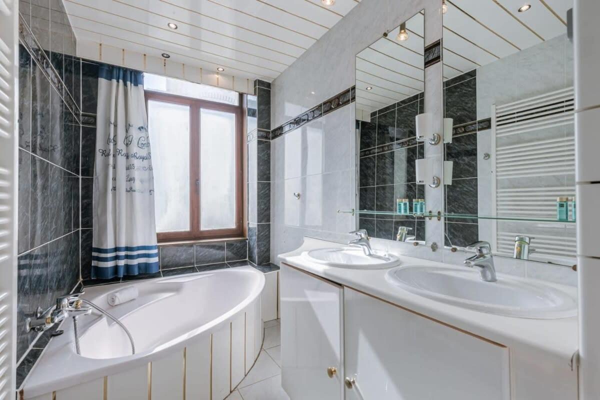 Huswell - Lapon - Spacious & Stylish Vacation Retreat Oostende