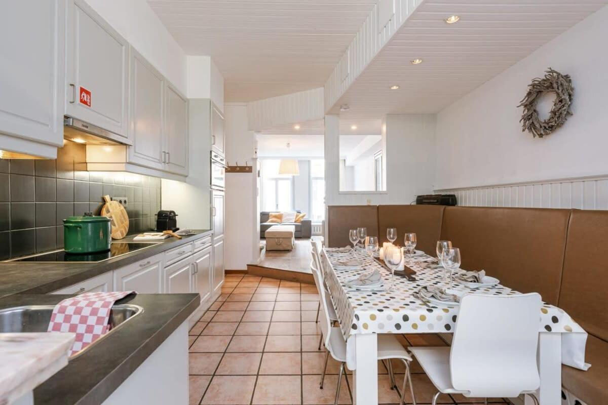 Huswell - Lapon - Spacious & Stylish Vacation Retreat *